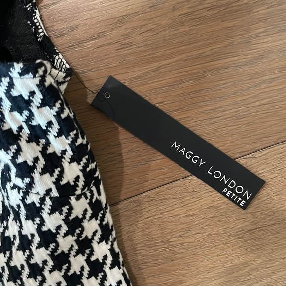 Maggy London Houndstooth Belted Flounced Sheath Dress Size 12P NWT - Picture 13 of 15
